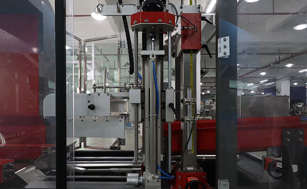 角邊全自動(dòng)封箱機(jī),全自動(dòng)封箱機(jī),封箱機(jī),高臻智能